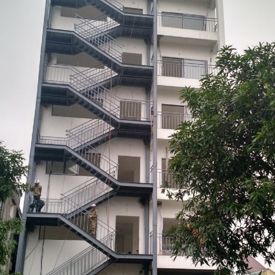 Đơn vị thi công cầu thang thoát hiểm giá rẻ tại Phường An Phú Đông
