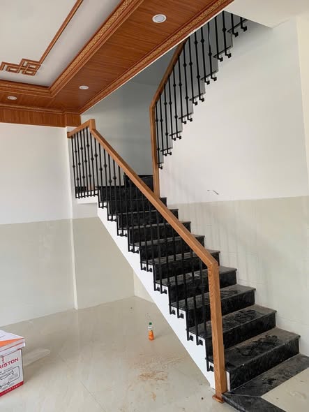 Đơn vị thi công lan can cầu thang sắt đẹp tại Phường Trung Mỹ Tây