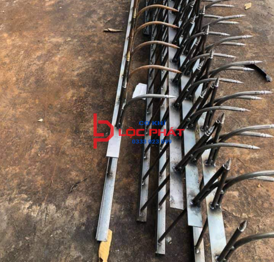 Địa chỉ làm hàng rào chông sắt tại Phú Giáo