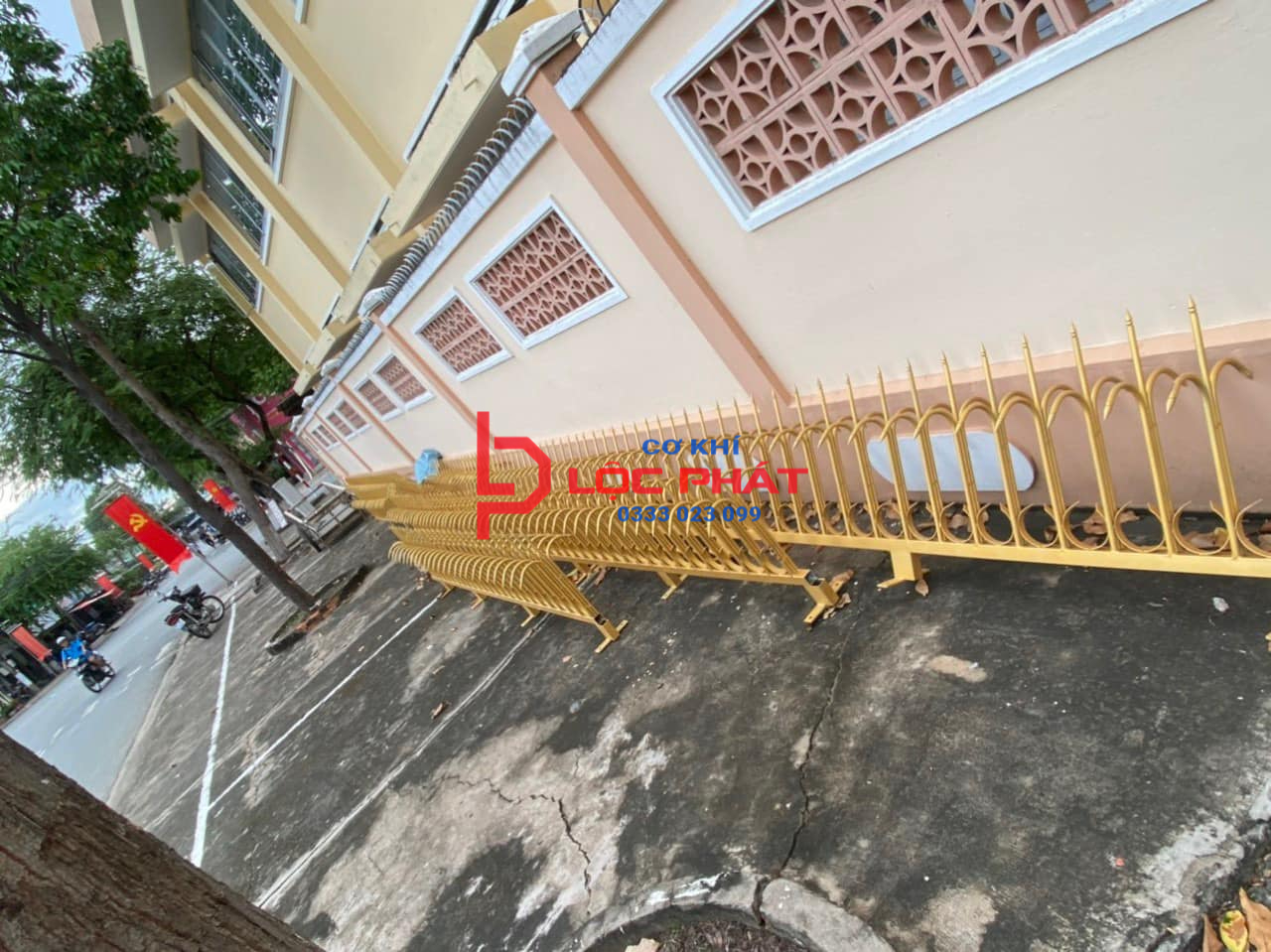 Dịch vụ làm hàng rào chông sắt tại Bình Long