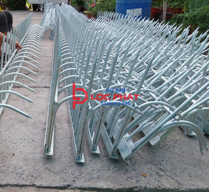 Thiết kế thi công hàng rào chông sắt tại Quận 7
