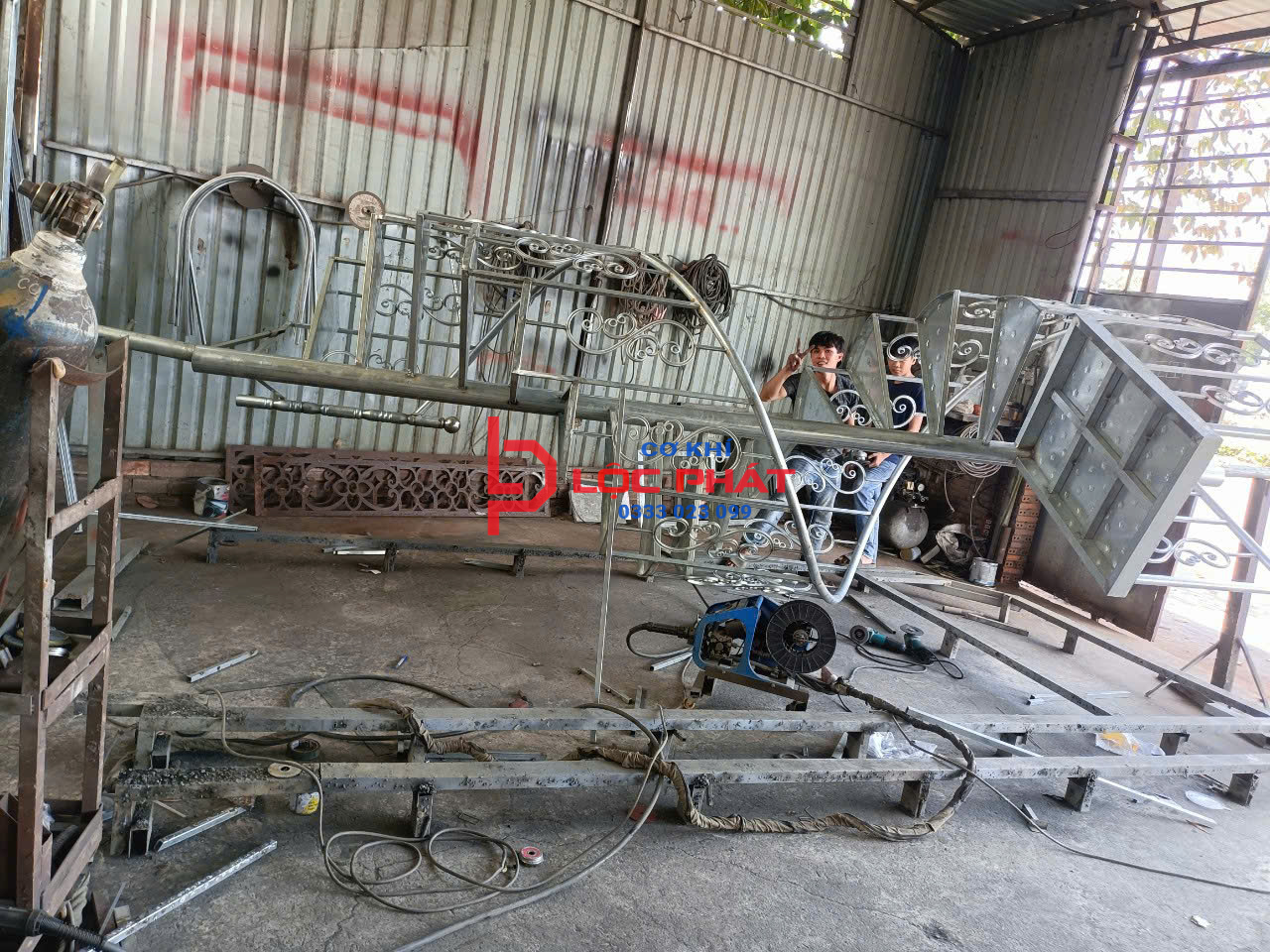 Cung cấp và thi công cầu thang xoắn ốc tại Thủ Đức
