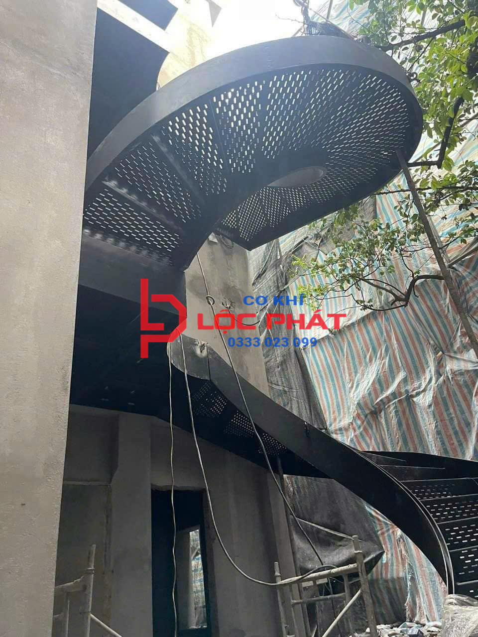 Dịch vụ làm cầu thang xoắn ốc tại Quận Bình Tân