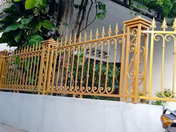 Làm hàng rào giá rẻ tại Phường Long Bình