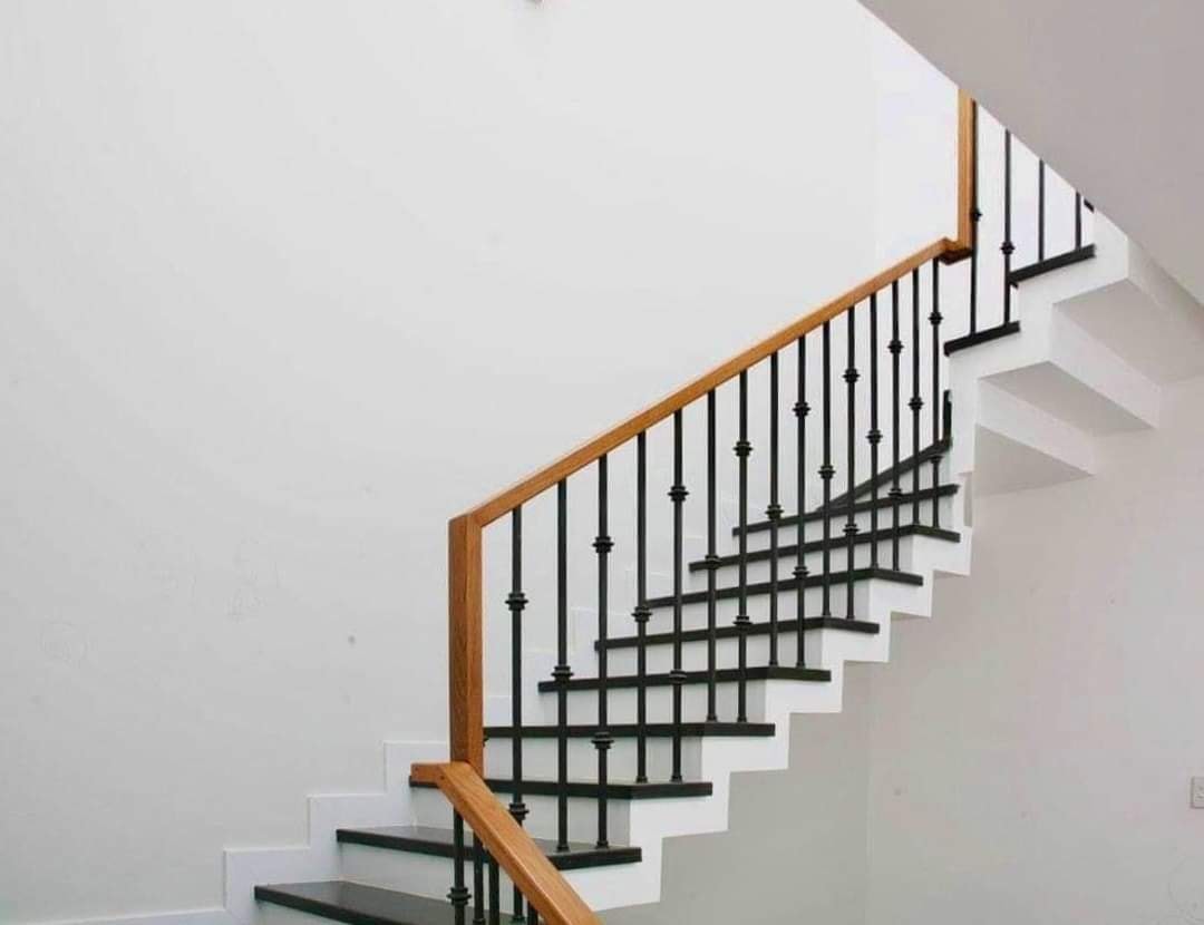 Làm lan can cầu thang đẹp tại Phường Vinh Tân TP HCM