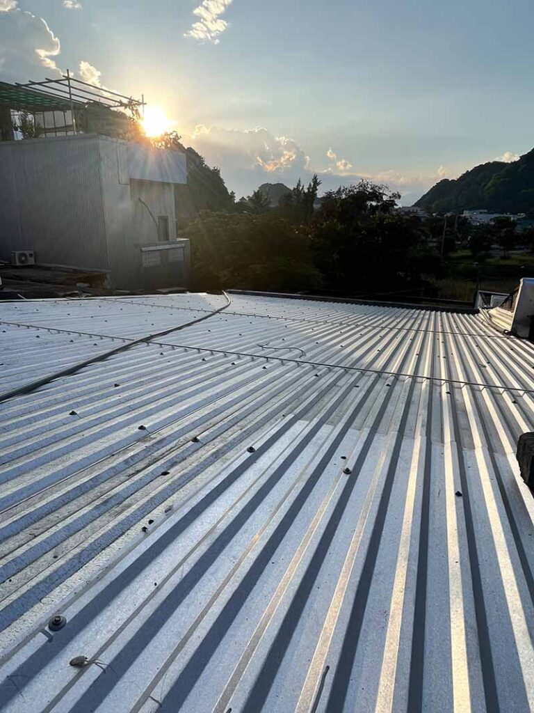 Thợ làm mái tôn giá rẻ tại Phường Tân Đông Hiệp