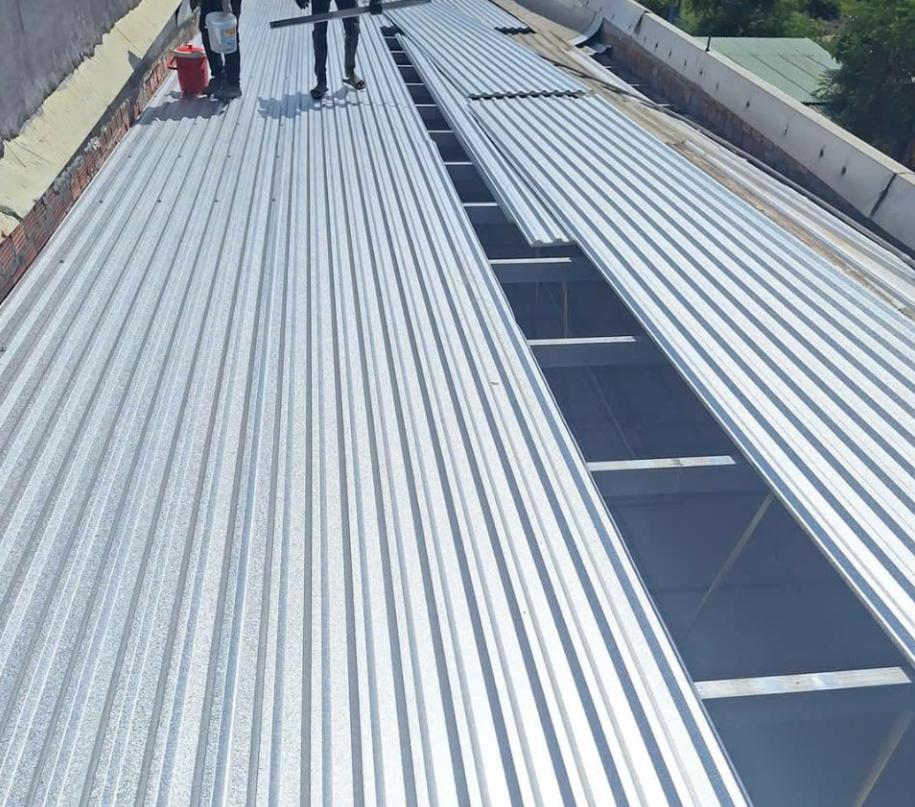 Thợ làm mái tôn giá rẻ tại Phường Vĩnh Tân