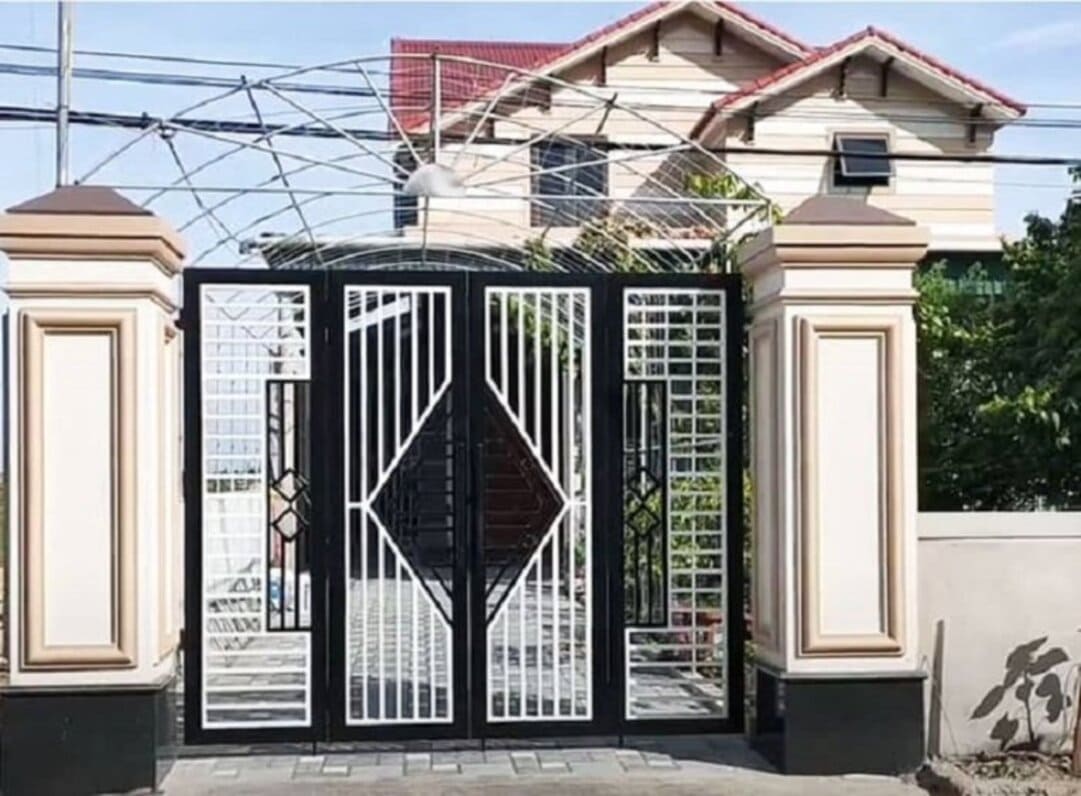 Thi công cửa cổng sắt tại Phường Long Bình