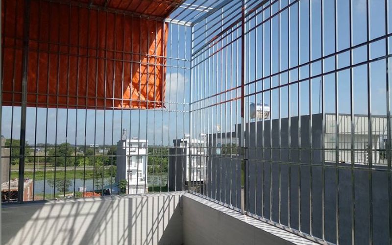 Thi công khung bảo vệ sân thượng tại Phường Tân Đông Hiệp TP HCM