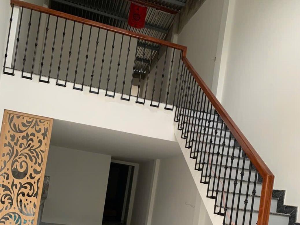 Thi công lan can cầu thang đại Phường Tân Đông Hiệp