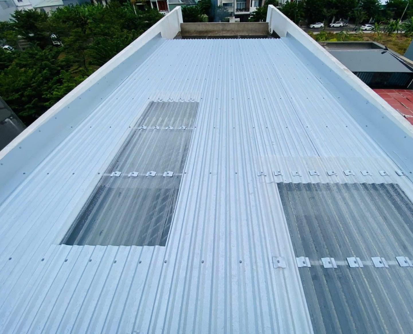 Thi công mái tôn giá rẻ tại Phường Chánh Phú Hòa