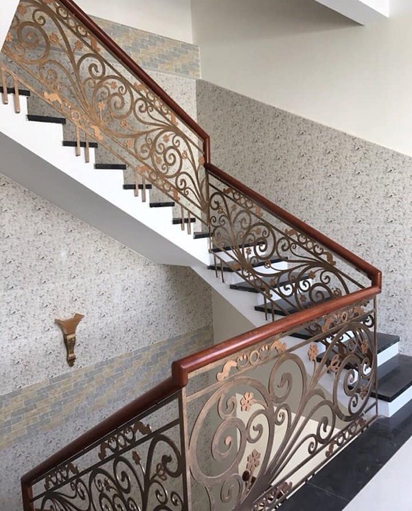Thi công lan can cầu thang CNC tại Phường Tân Uyên