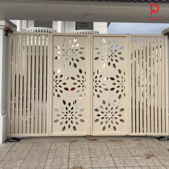 Thi công cửa cổng sắt đẹp tại Phường Tân Khánh