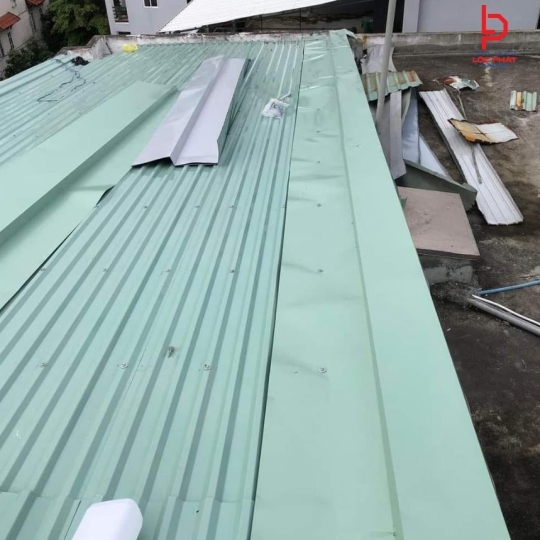 Thợ thi công mái tôn uy tín tại Xã Châu Đức