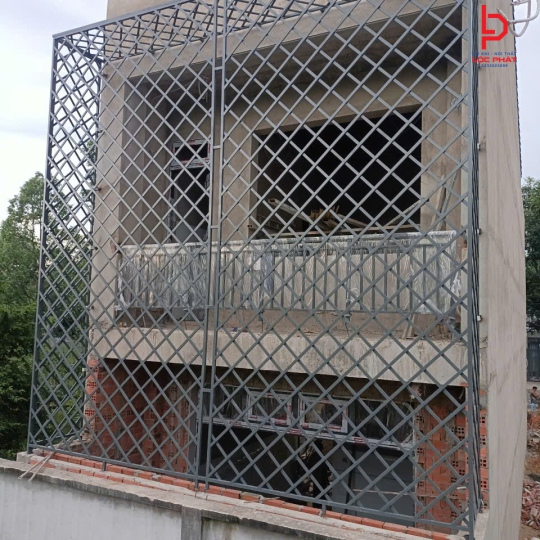 Làm khung sắt bảo vệ tại Huyện Tân Phú